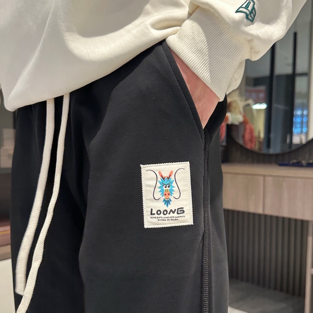   巴黎世家  顶级货品🐮🆕2025春夏新款休闲裤！官网同步发售。品牌经典LOGO休闲裤 ，定制面料，舒
