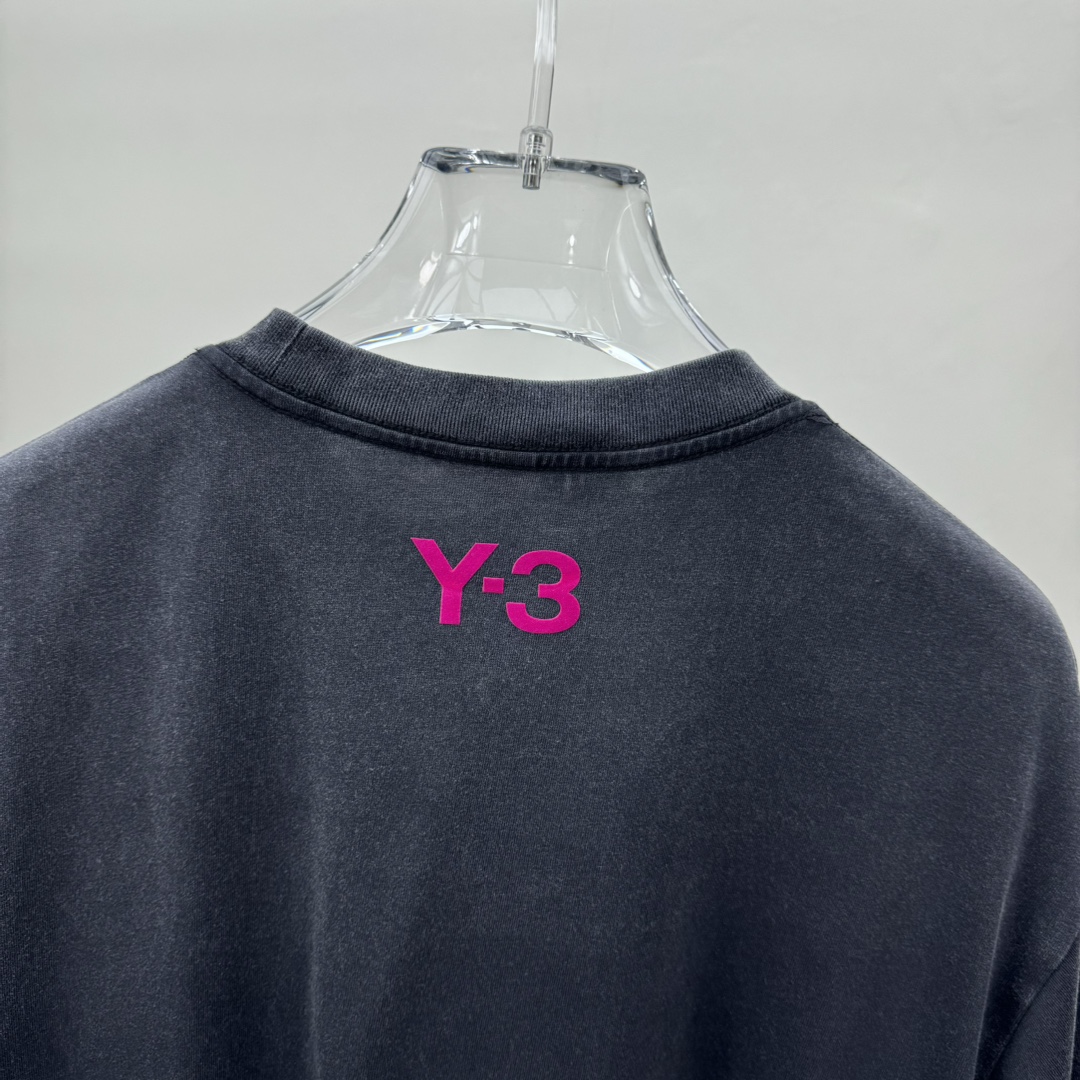 Y3微阔型M-XXXL男女同款新款短袖T桖采用定制洗水定染纯棉面料logo点缀于胸前超级柔软细腻沿边反车