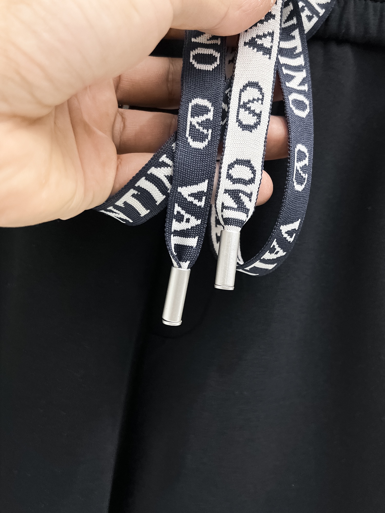 Valentino 2025 Spring & Summer New Leisure Pants: Top Product with Custom Fabrics - 图片 6