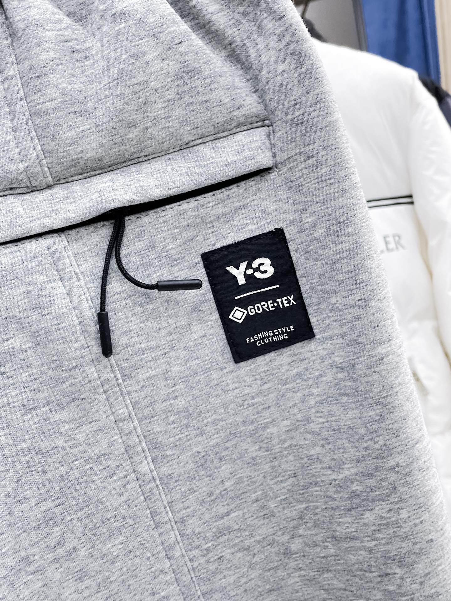 Y-3顶级货品2024秋冬新款休闲裤！官网同步发售品牌经典LOGO休闲裤定制面料舒适度极好手触感强烈辨识