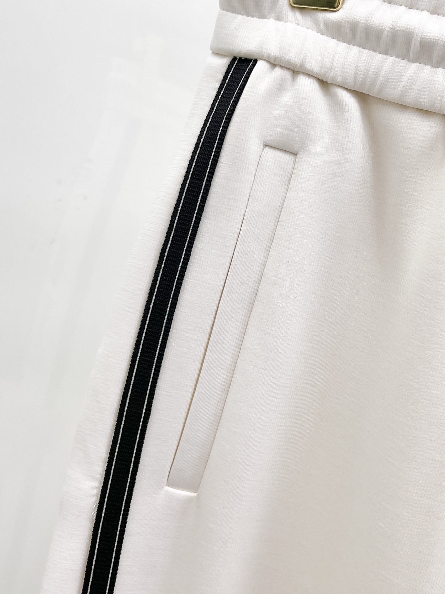 “Top Product: Queen of the West Summer 2025 Leisure Pants with Custom Fabrics” - 图片 5