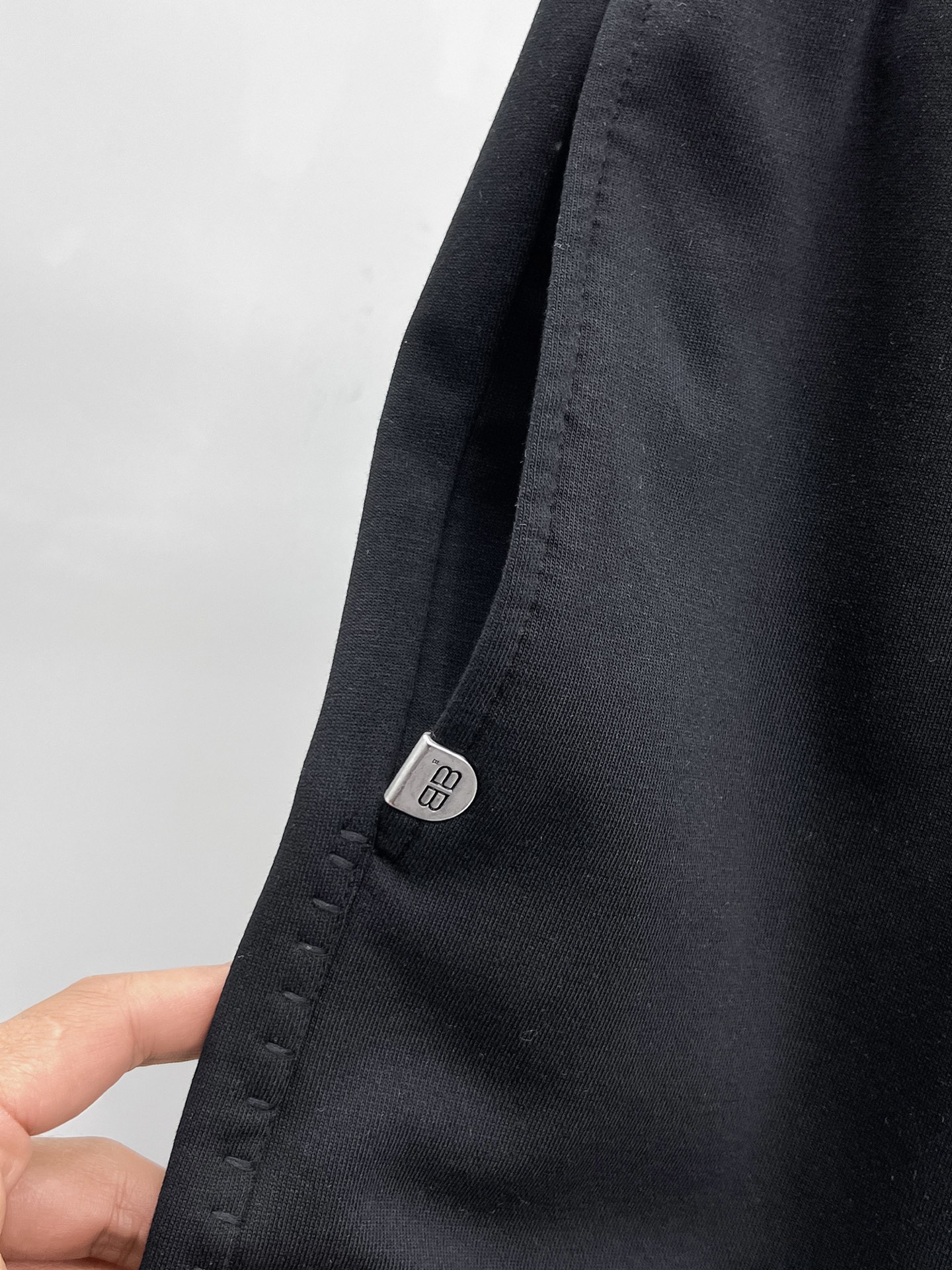 “2025 Spring & Summer Paris Family Leisure Pants: Custom Fabrics, Great Comfort & Visibility” - 图片 4