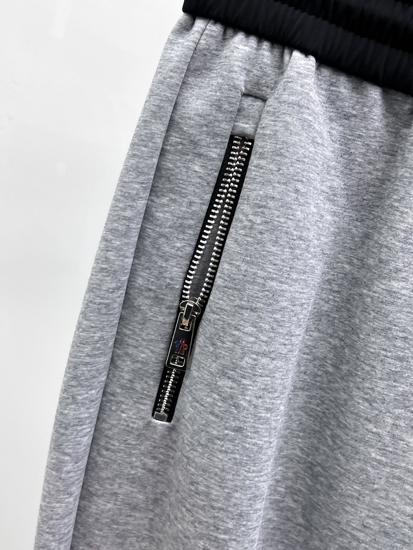 “New Summer Pants: Classic Logo Leisure Pants with Custom Fabrics and Great Comforts” - 图片 4
