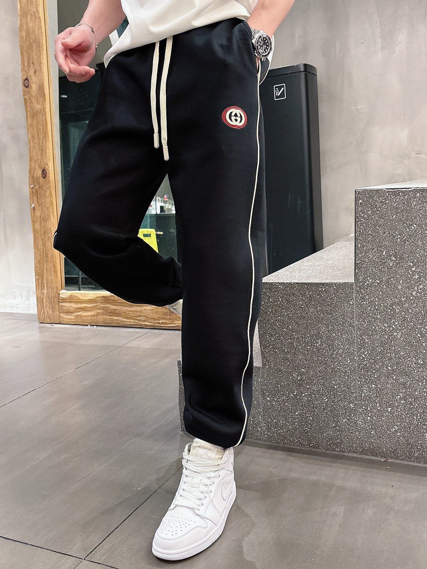 “2025 Spring & Summer GUCCI P600 Leisure Pants: Top Product with Classic Logo & Custom Fabrics” - 图片 8