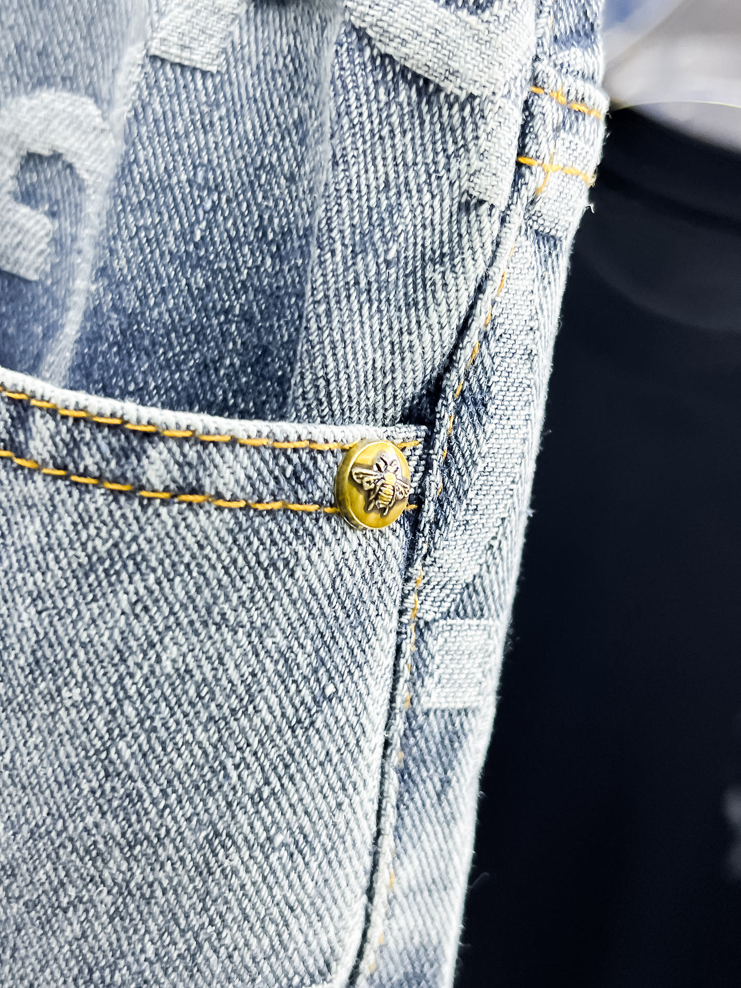 Gucci  牛仔裤服装 7