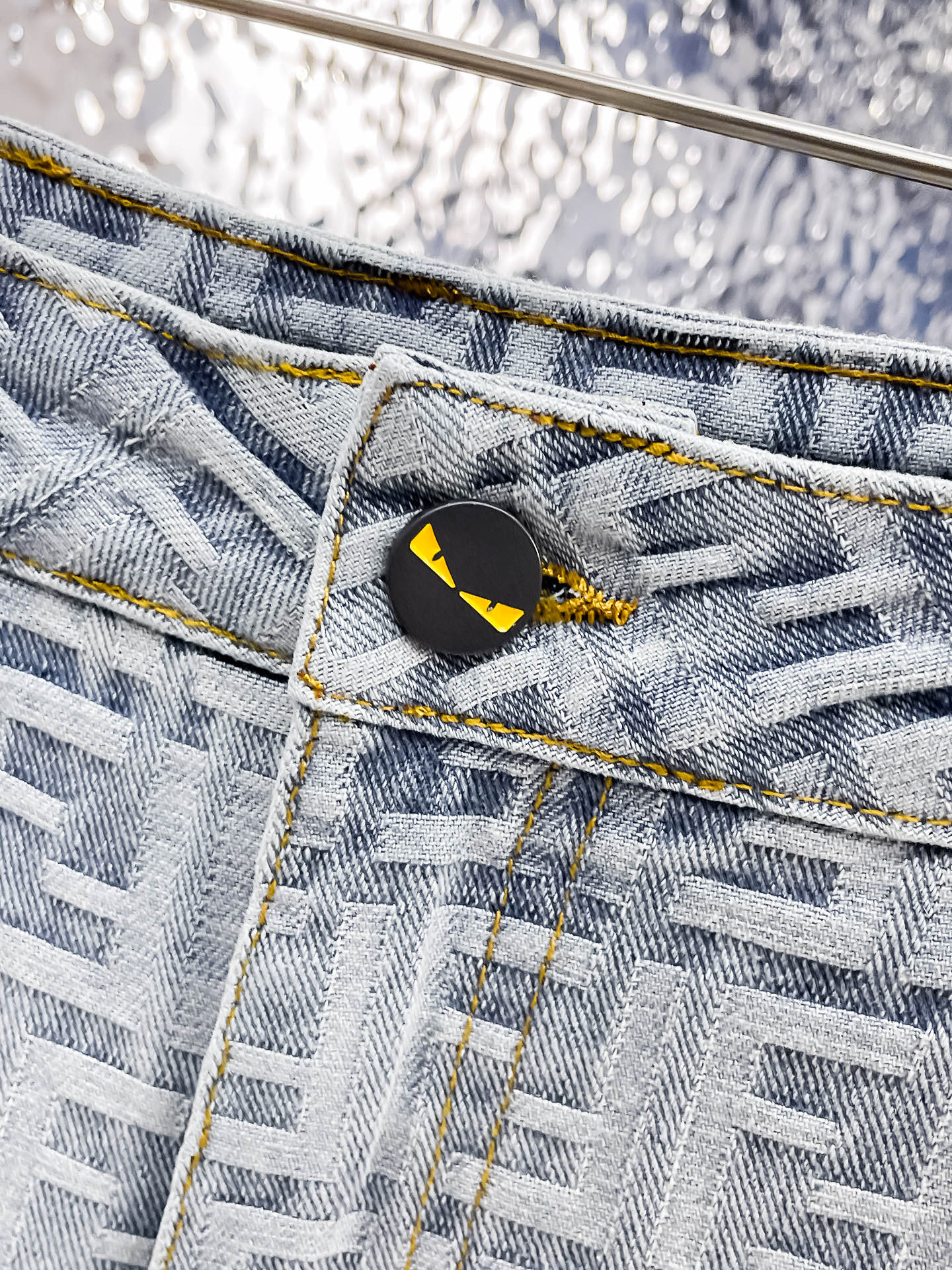 Fendi  牛仔裤服装 5