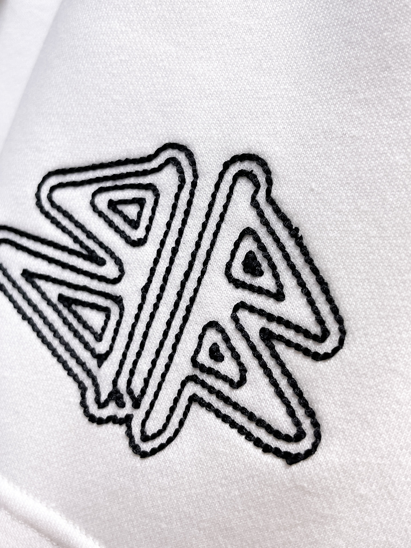 Balenciaga  休闲短裤服装 8