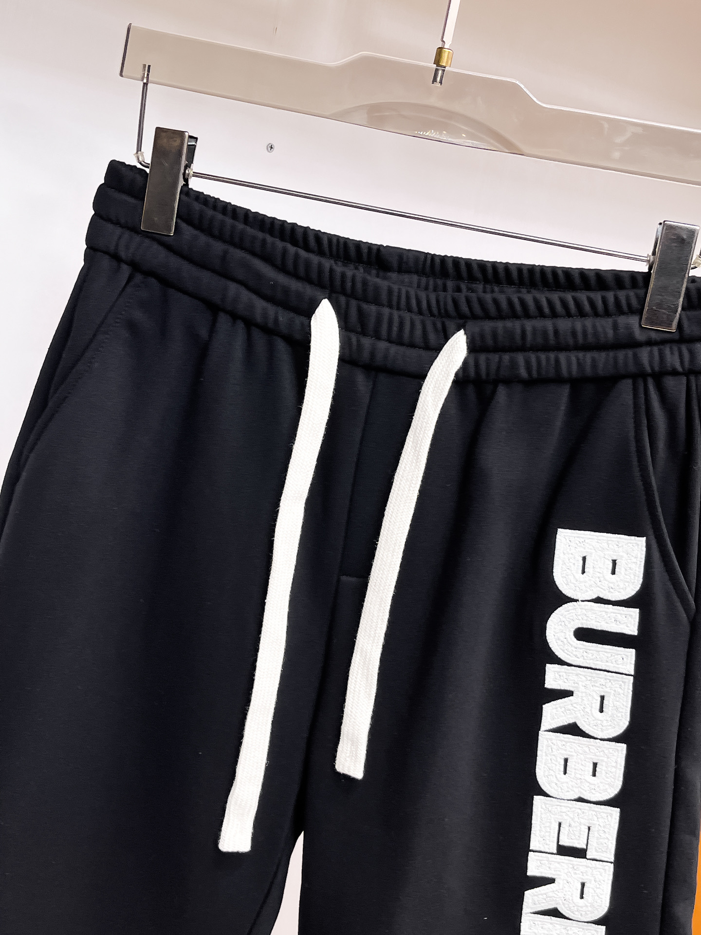 Burberry  休闲短裤服装 3