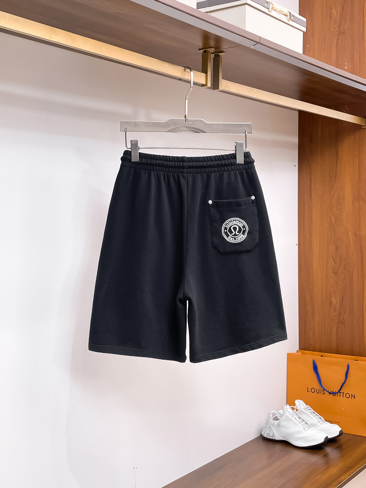 Lulu  休闲短裤服装 2