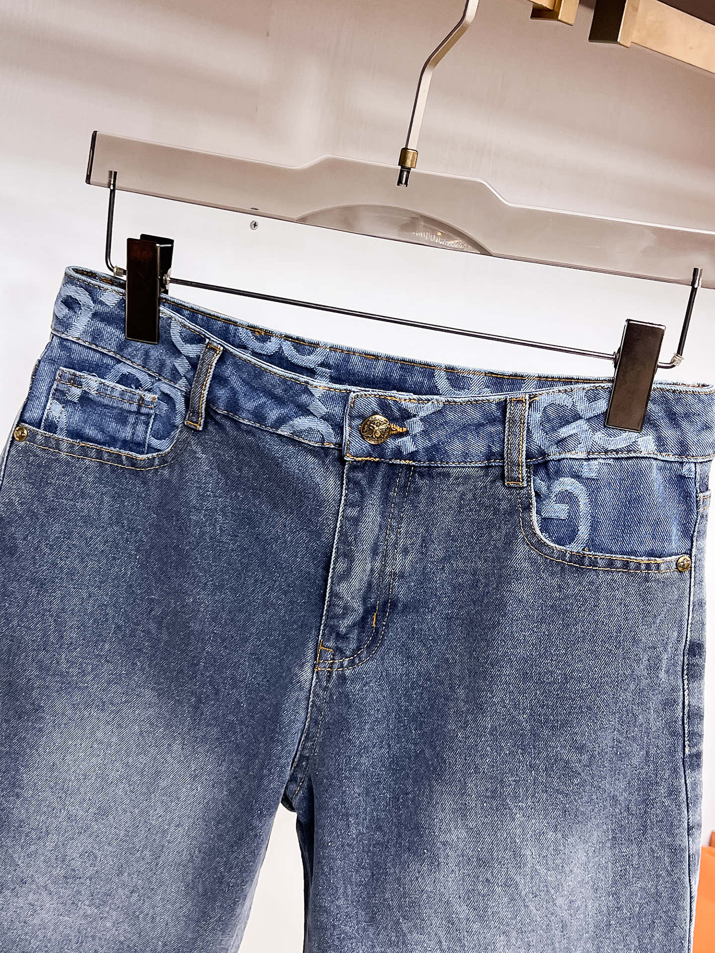 Gucci  牛仔短裤服装 3