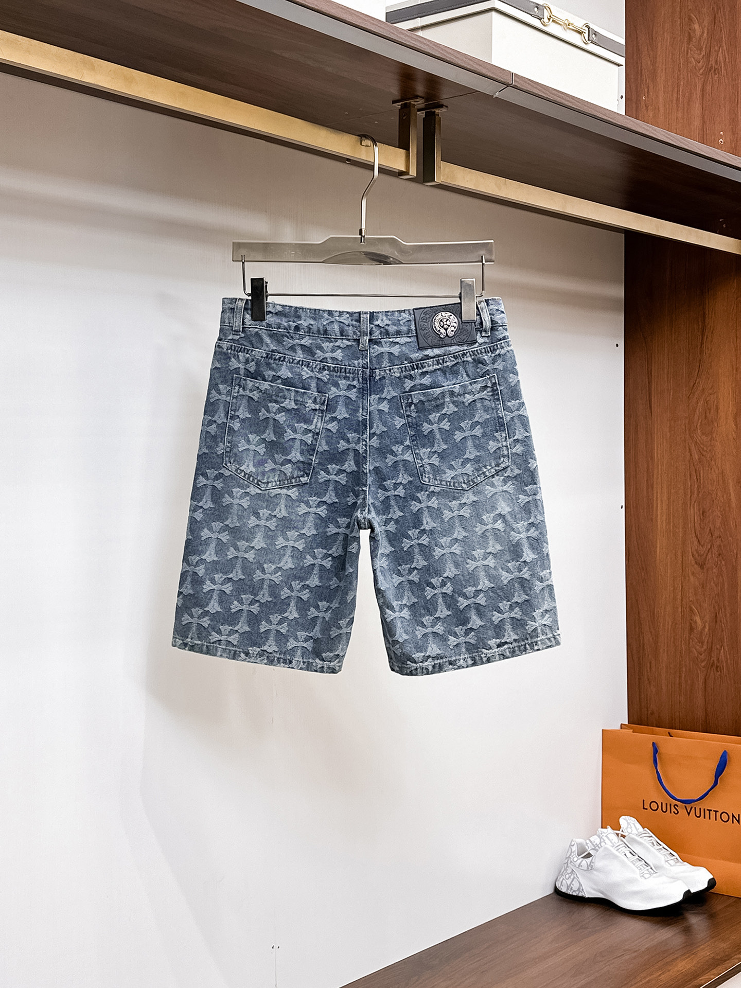 Calvin Klein  牛仔短裤服装 2