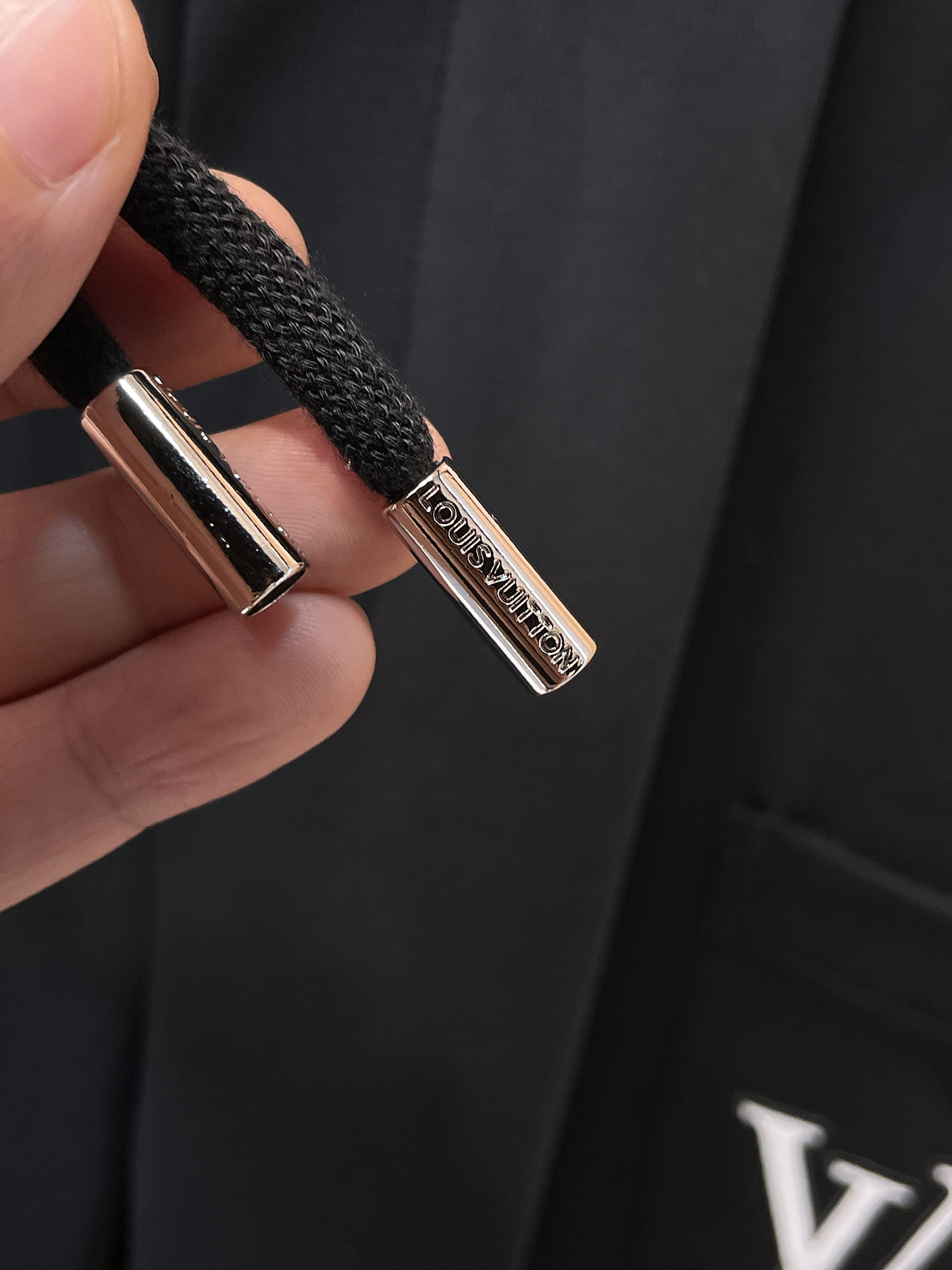 LV 顶级货品🐮 🆕2025秋冬新款休闲裤！官网同步发售。品牌经典LOGO休闲裤 ，定制面料，舒适度极好