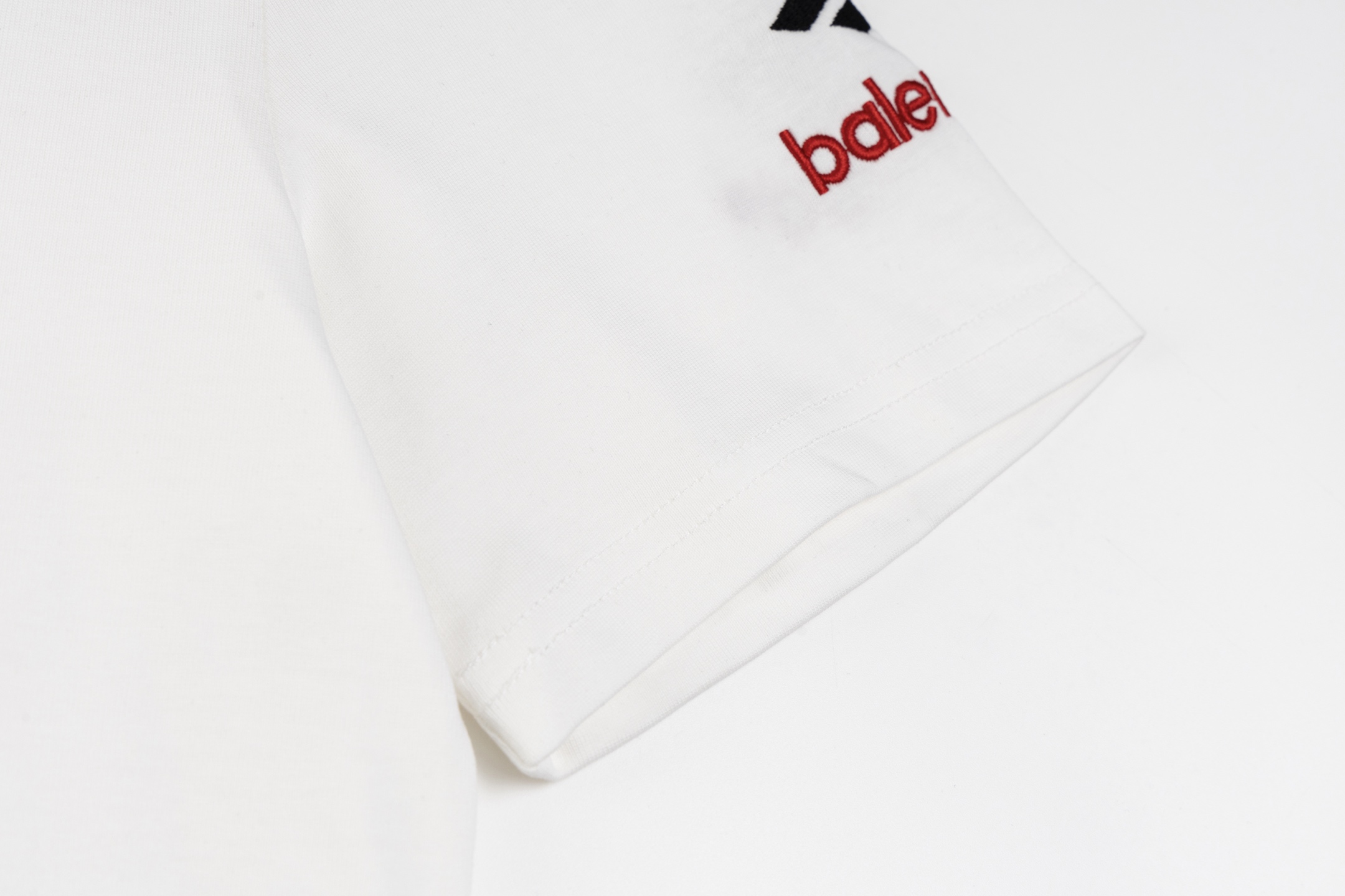 BALENCIAGA  短袖T恤服装,balenciaga,包 9