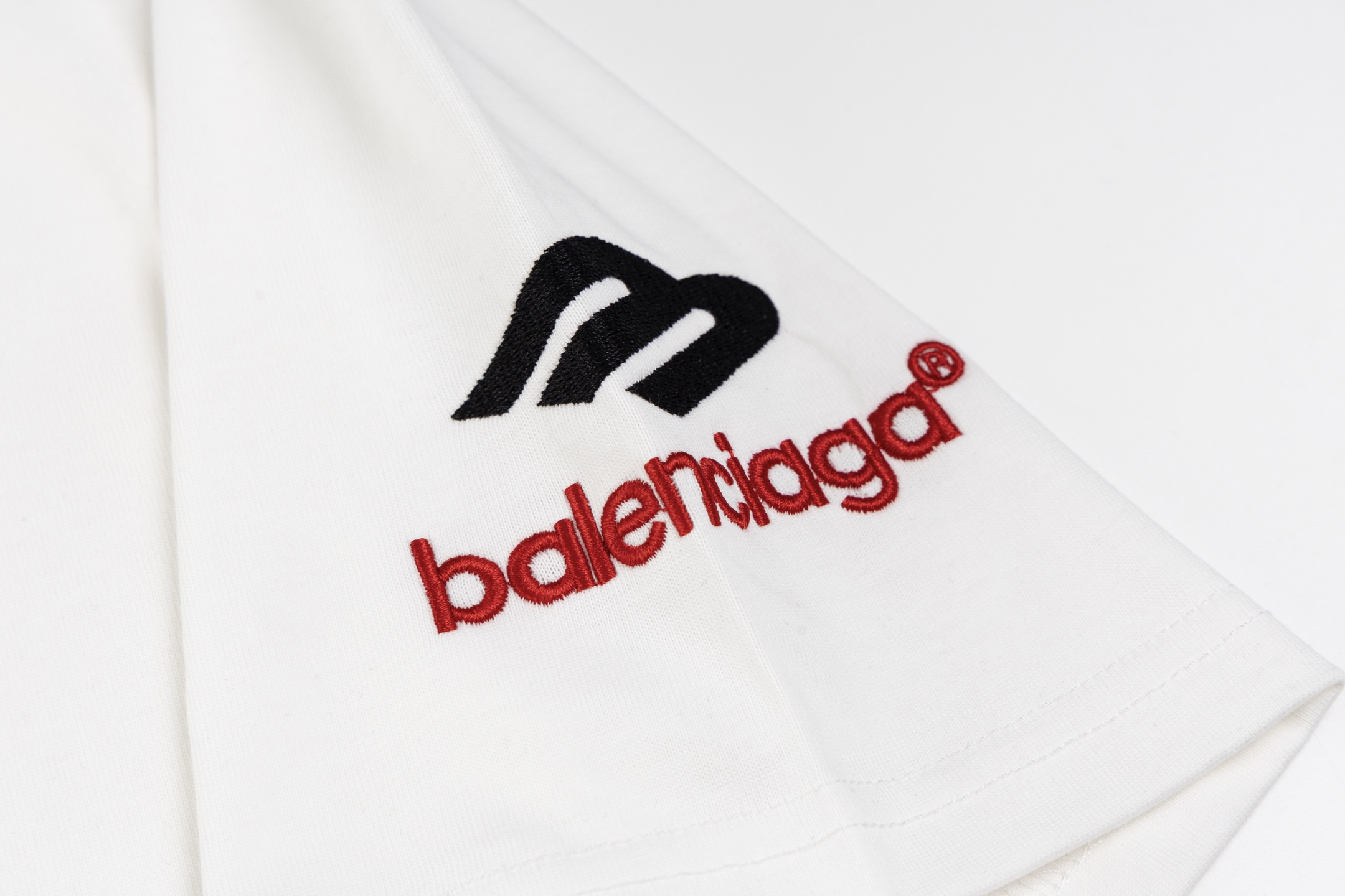 BALENCIAGA  短袖T恤服装,balenciaga,包 8