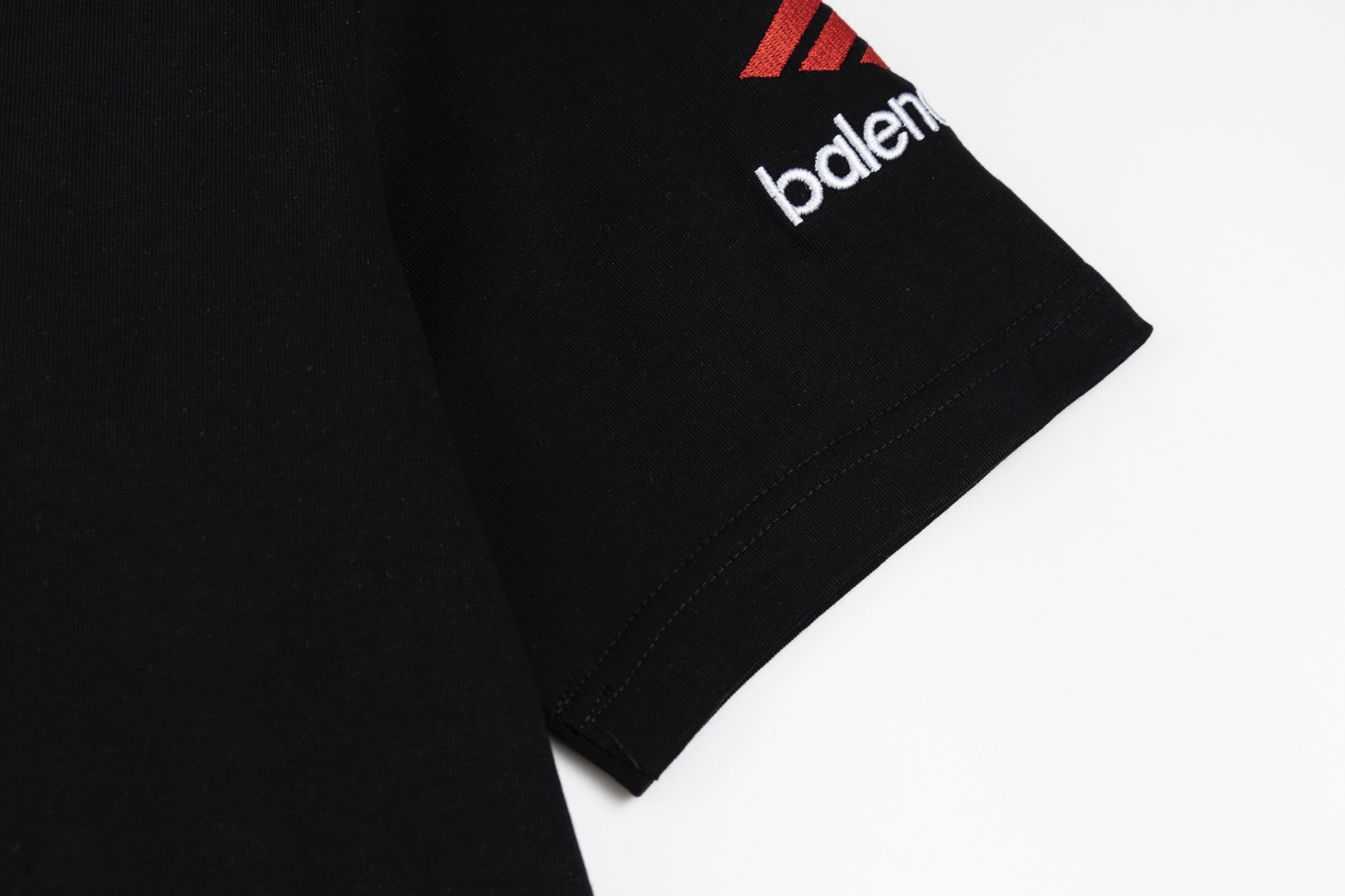 BALENCIAGA  短袖服装,balenciaga,包 9