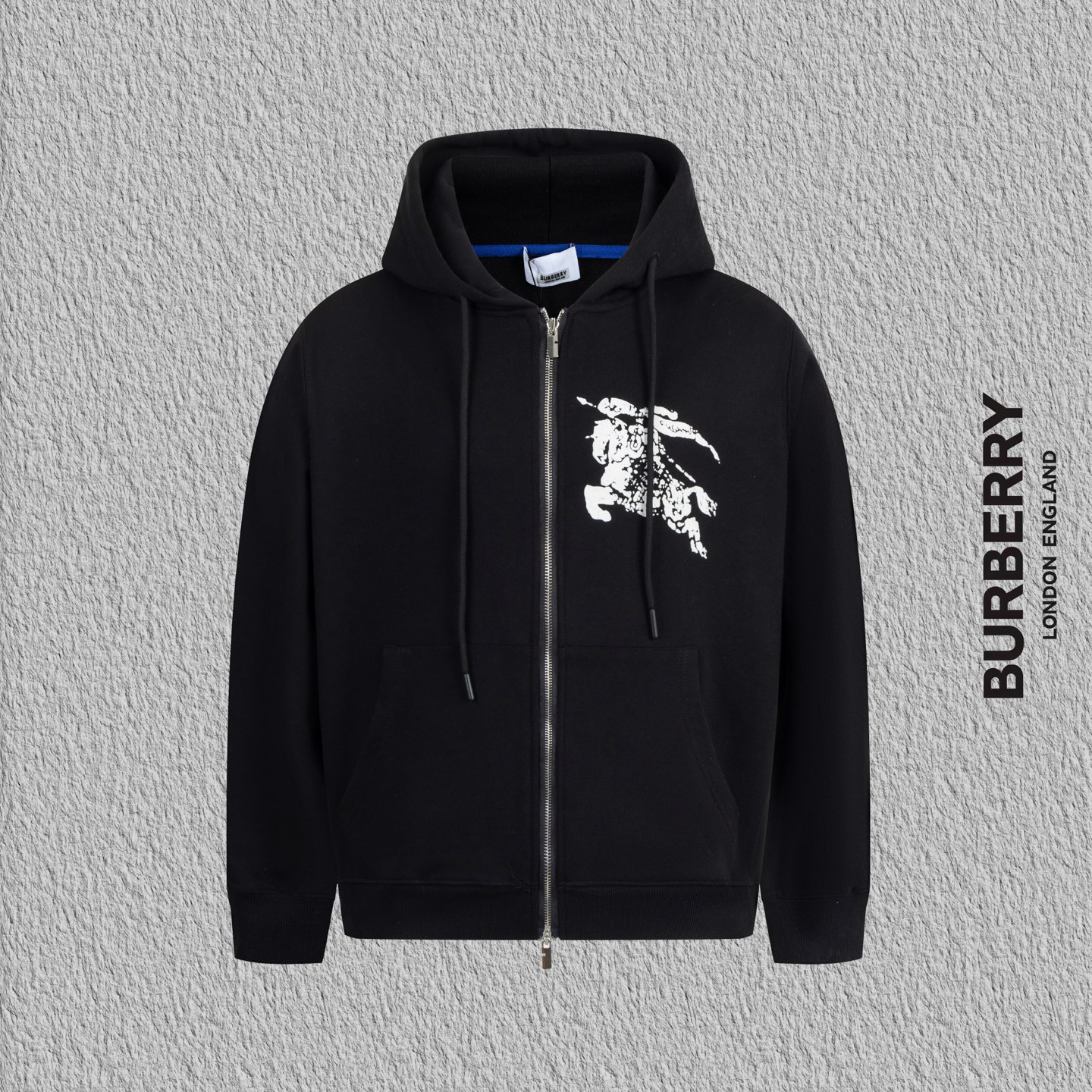 Estilo No. B34 Burberry War Horse Big Logo impreso chaqueta con capucha y cordón Estilo clásico consistente en el mostr…
