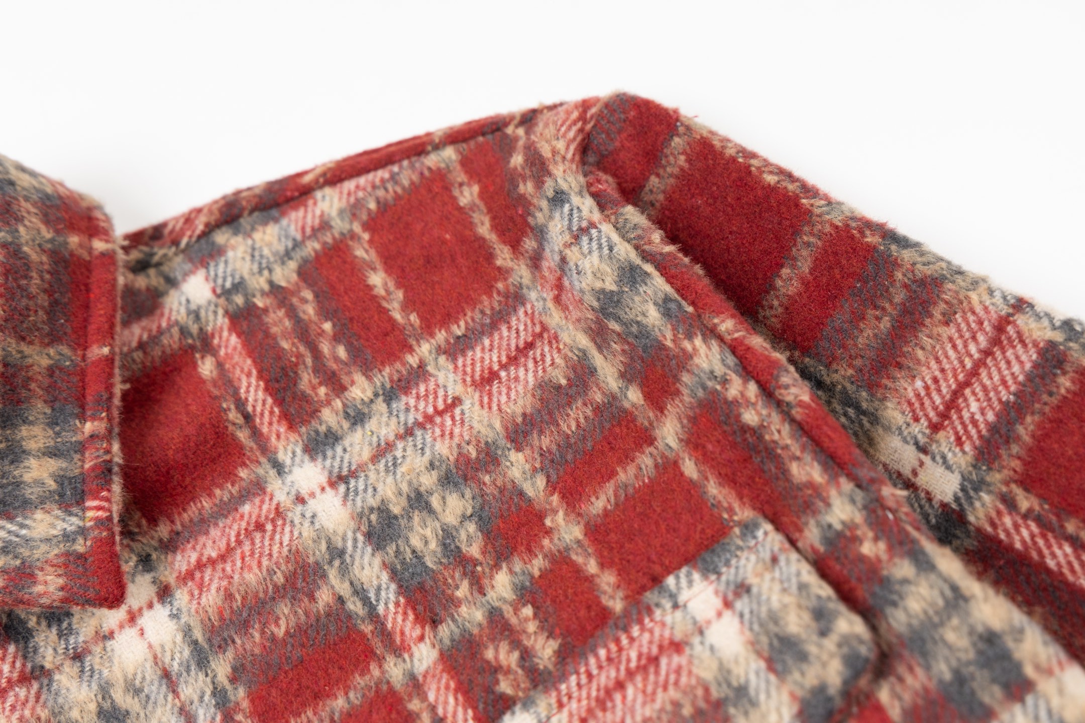 クローシン流苏格子刺绣皮標衬衫 - 高級刺繍とレーザー切り牛皮