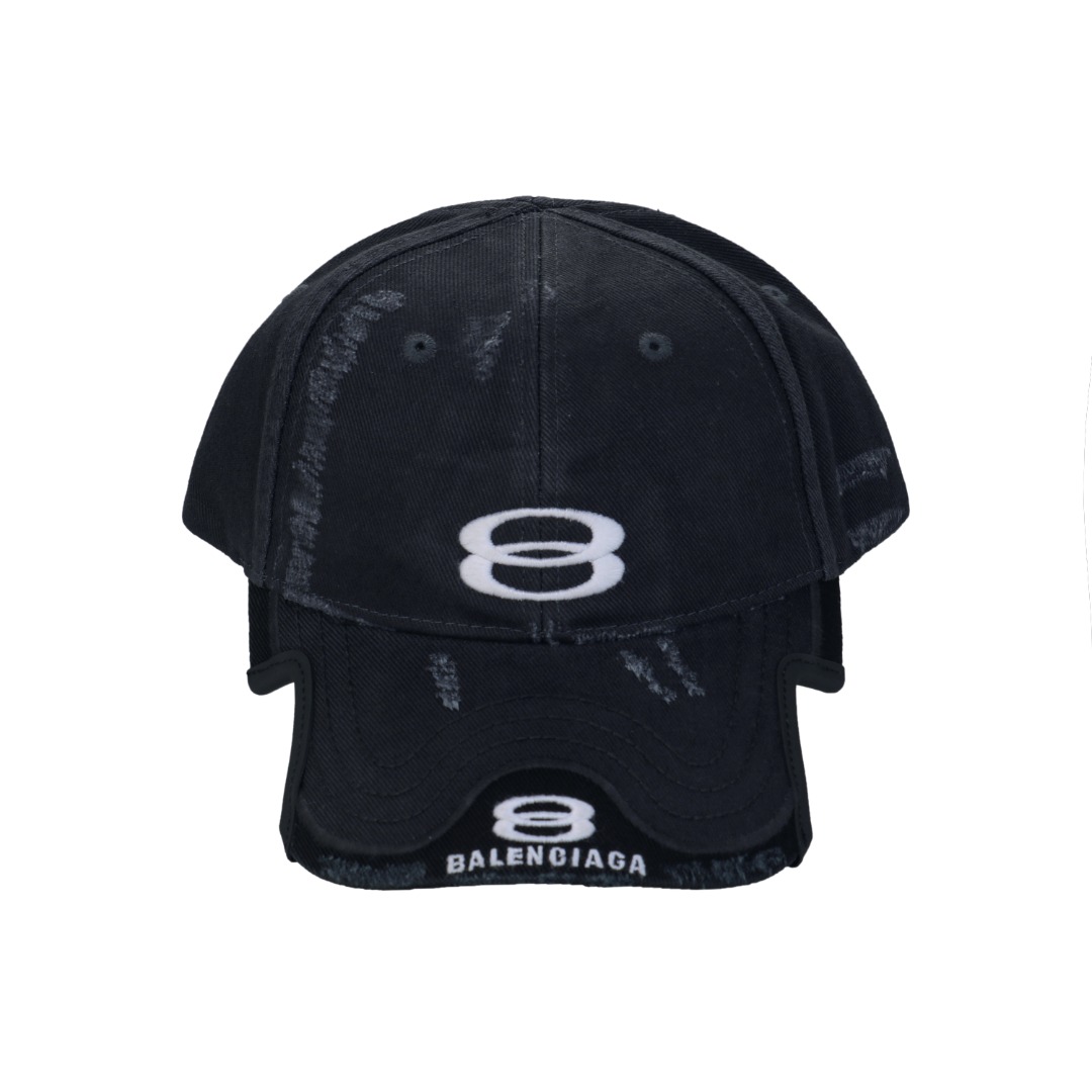 #Balenciaga/巴黎世家 25ss 双环字母拼接帽子 定织定染牛津棉质斜纹布，拼接工艺采用进口刺绣机，饱满度十足全帽3个刺绣，双床拼接，对比普通帽子，成本极高，分侧开口+手工磨破效果，产品对版一致，上身好搭配 尺码：58-66cm魔术贴可调节-选品中心