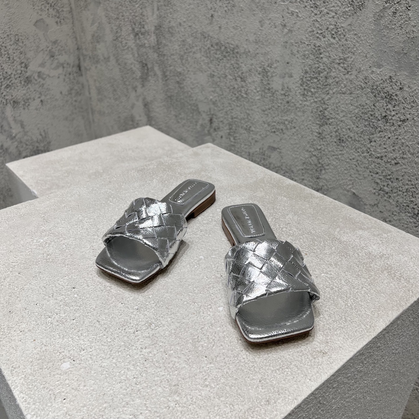 Bottega Veneta 穆勒拖鞋 牛皮 編織 平底