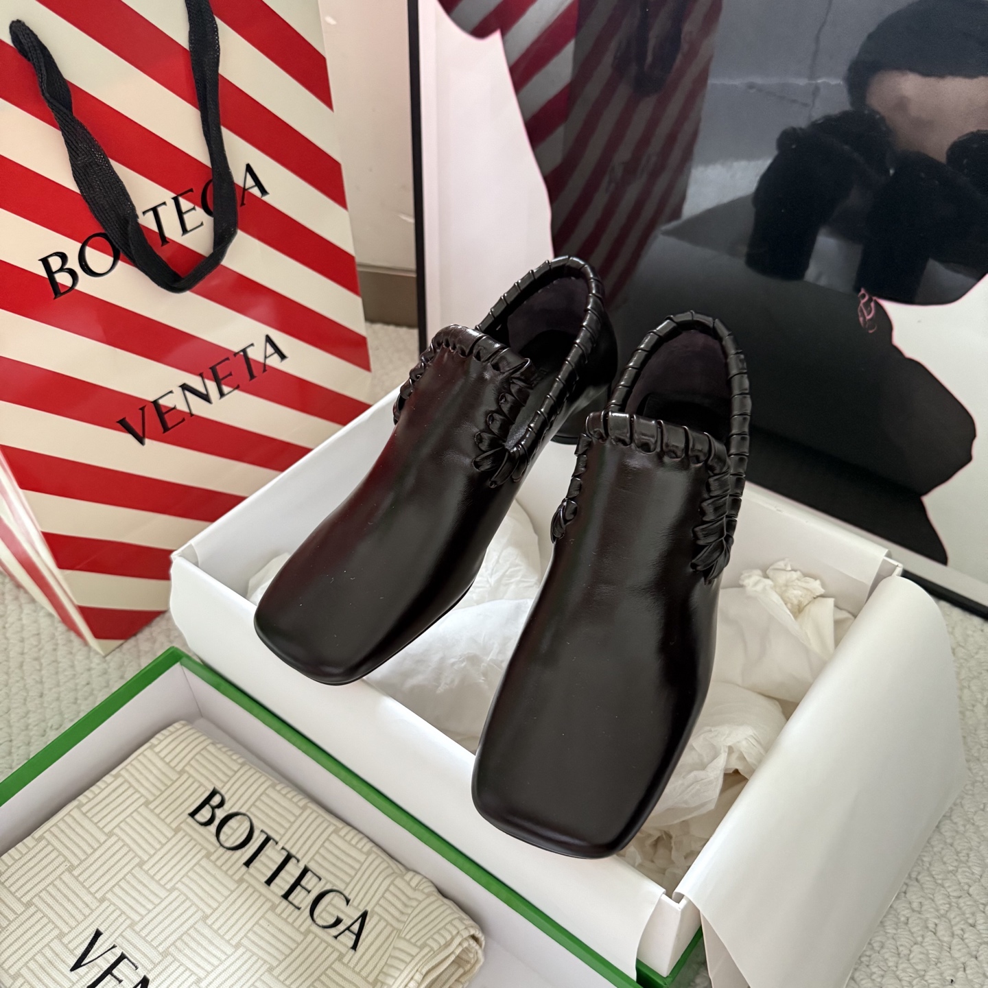 Bottega Veneta Women's Loafers Leather Woven Backless Kitten Heel