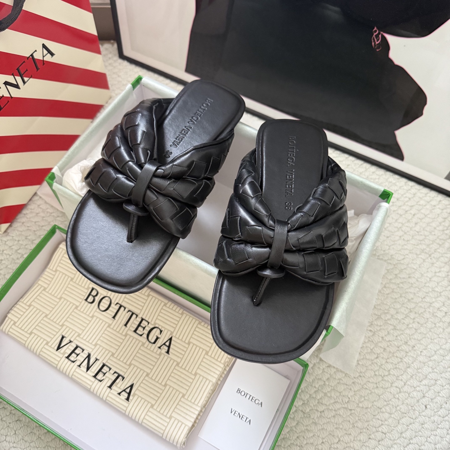 Bottega Veneta плетёная овечья кожа квадратный носок вьетнамки на плоской подошве