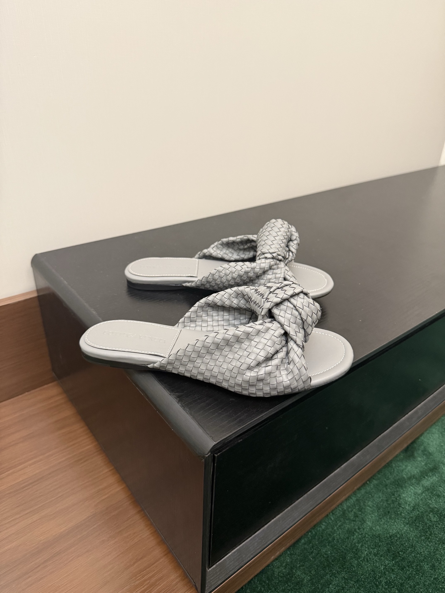 Bottega Veneta Women's Mules Woven Leather Knot