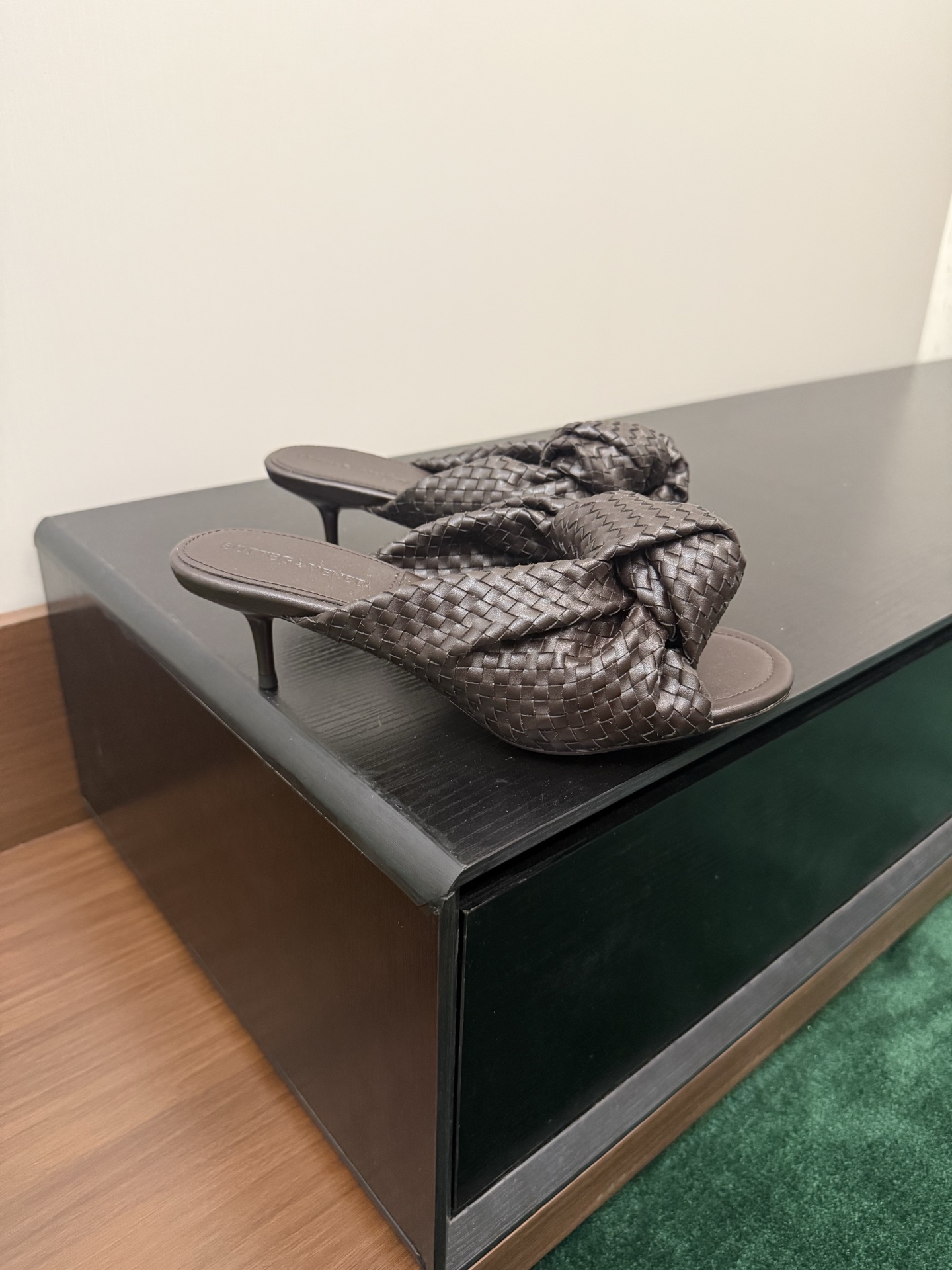 Bottega Veneta Women's Mules Woven Leather Knot