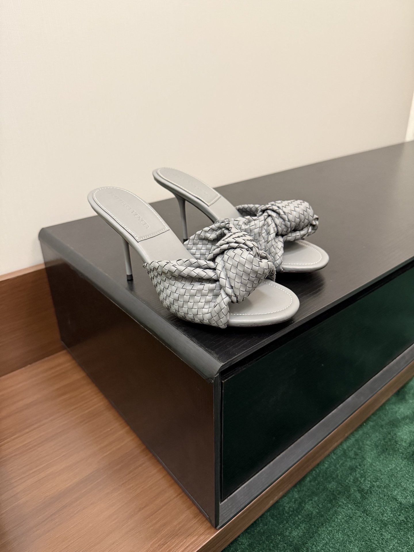 Bottega Veneta Women's Mules Woven Leather Knot