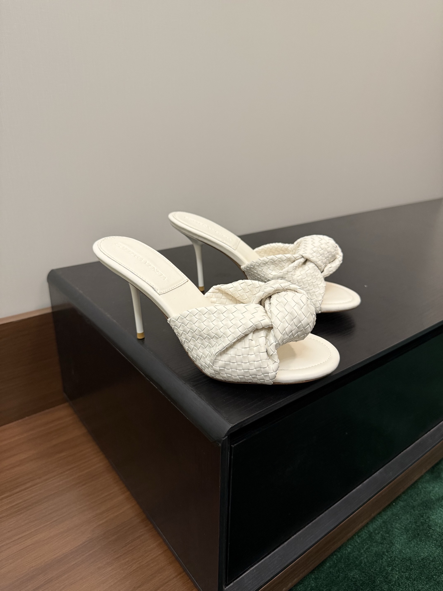 Bottega Veneta Women's Mules Woven Leather Knot