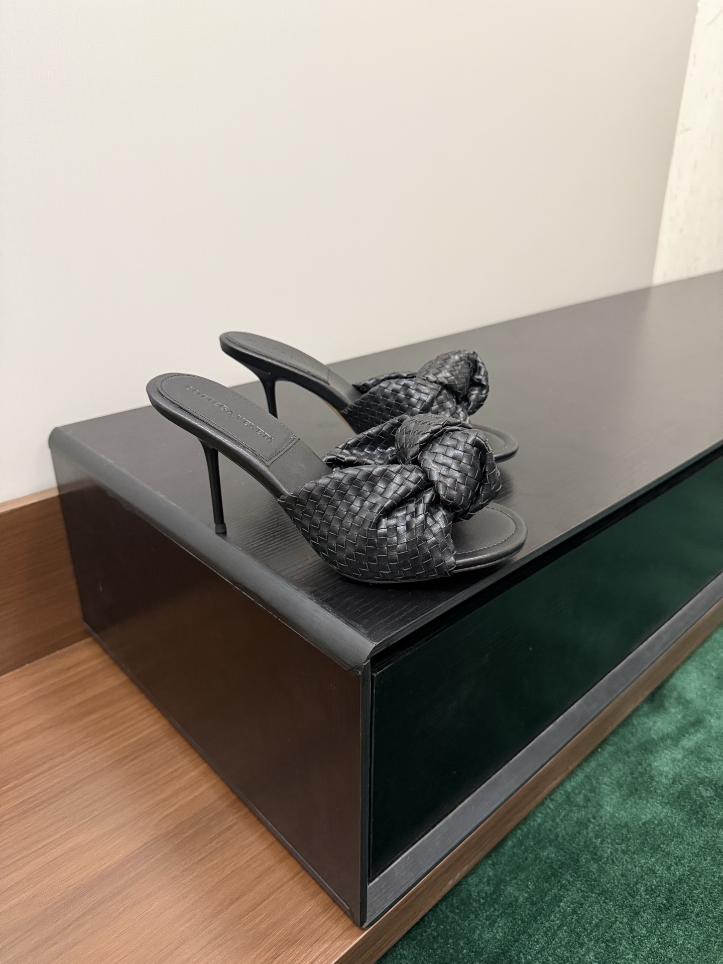 Bottega Veneta Women's Mules Woven Leather Black
