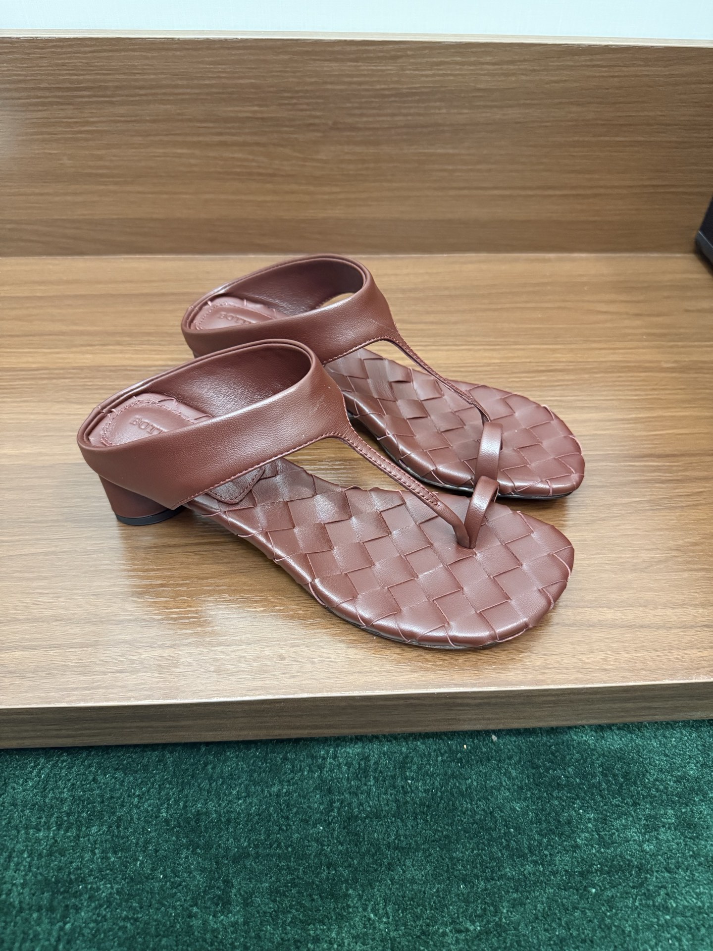Bottega Veneta 编织 夹趾 凉拖 牛皮
