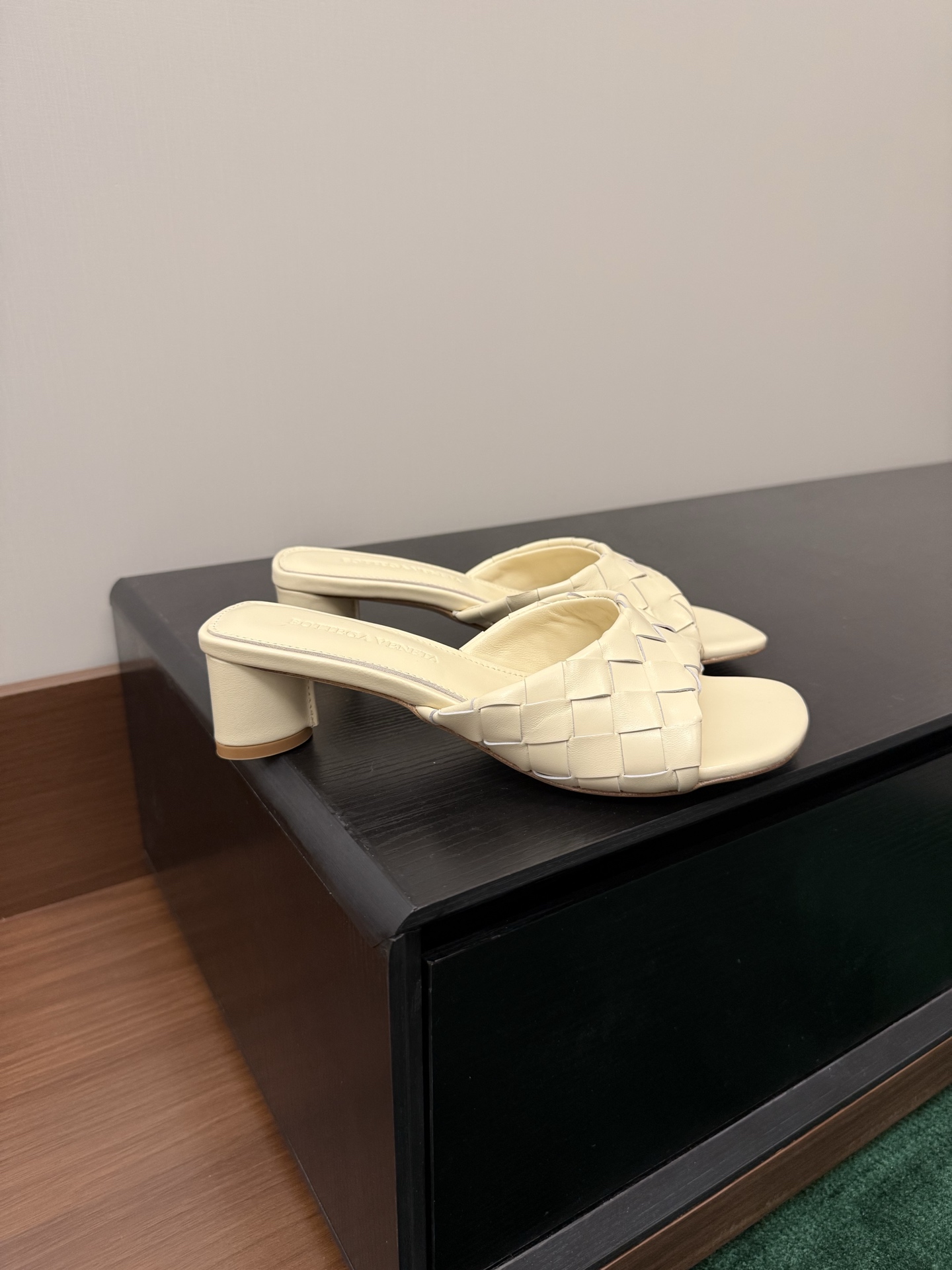 Bottega Veneta Intrecciato Mules Sandals Leather Square Toe