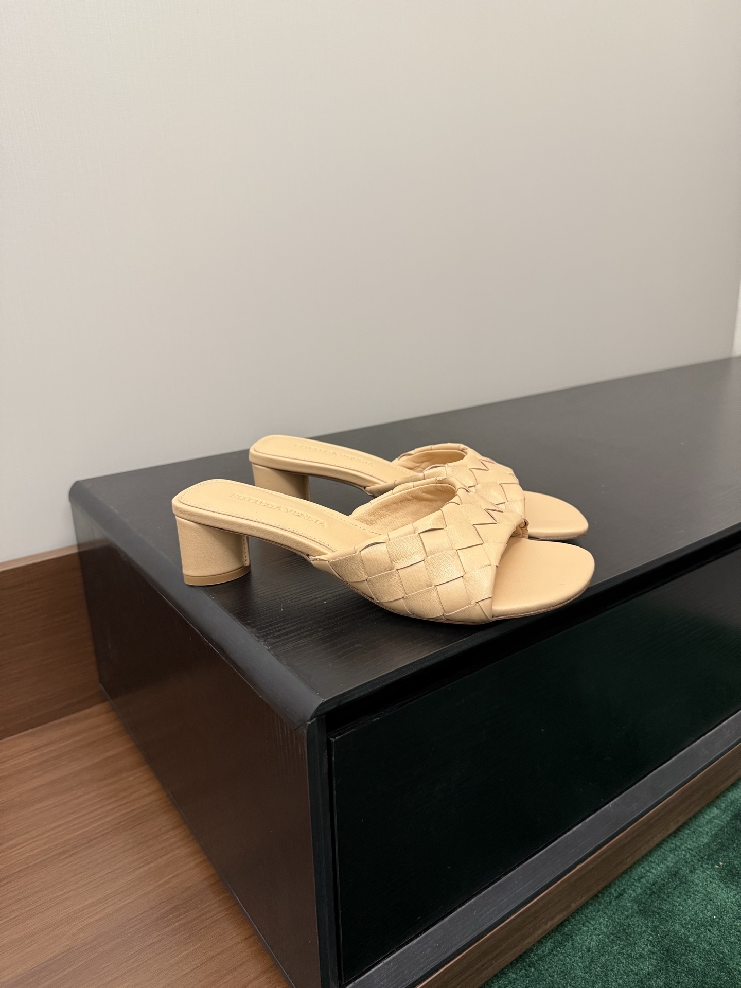 Bottega Veneta Intrecciato Mules Sandals Leather Square Toe