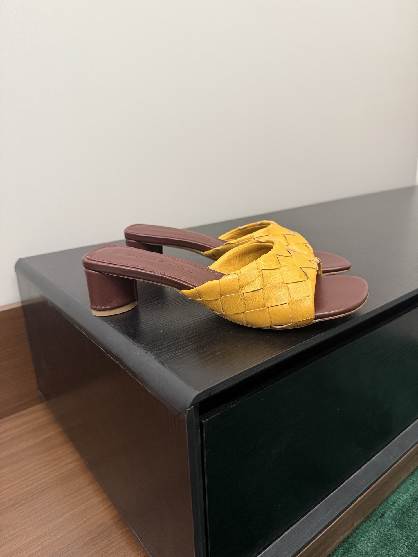 Bottega Veneta Intrecciato Mule Sandals Leather Square Toe