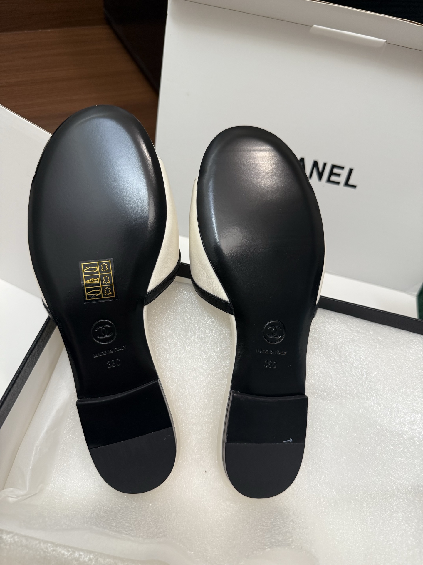 Chanel CC Leather Flat Slide Sandals