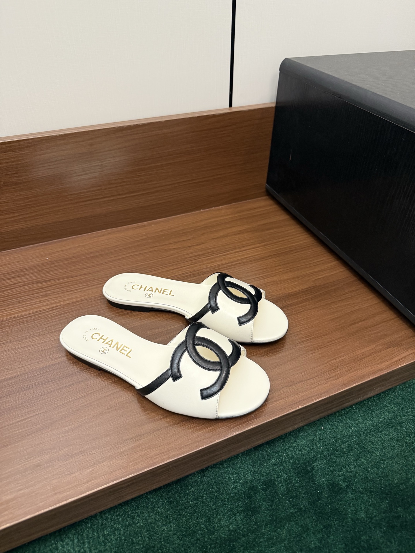 Chanel CC Leather Flat Slide Sandals