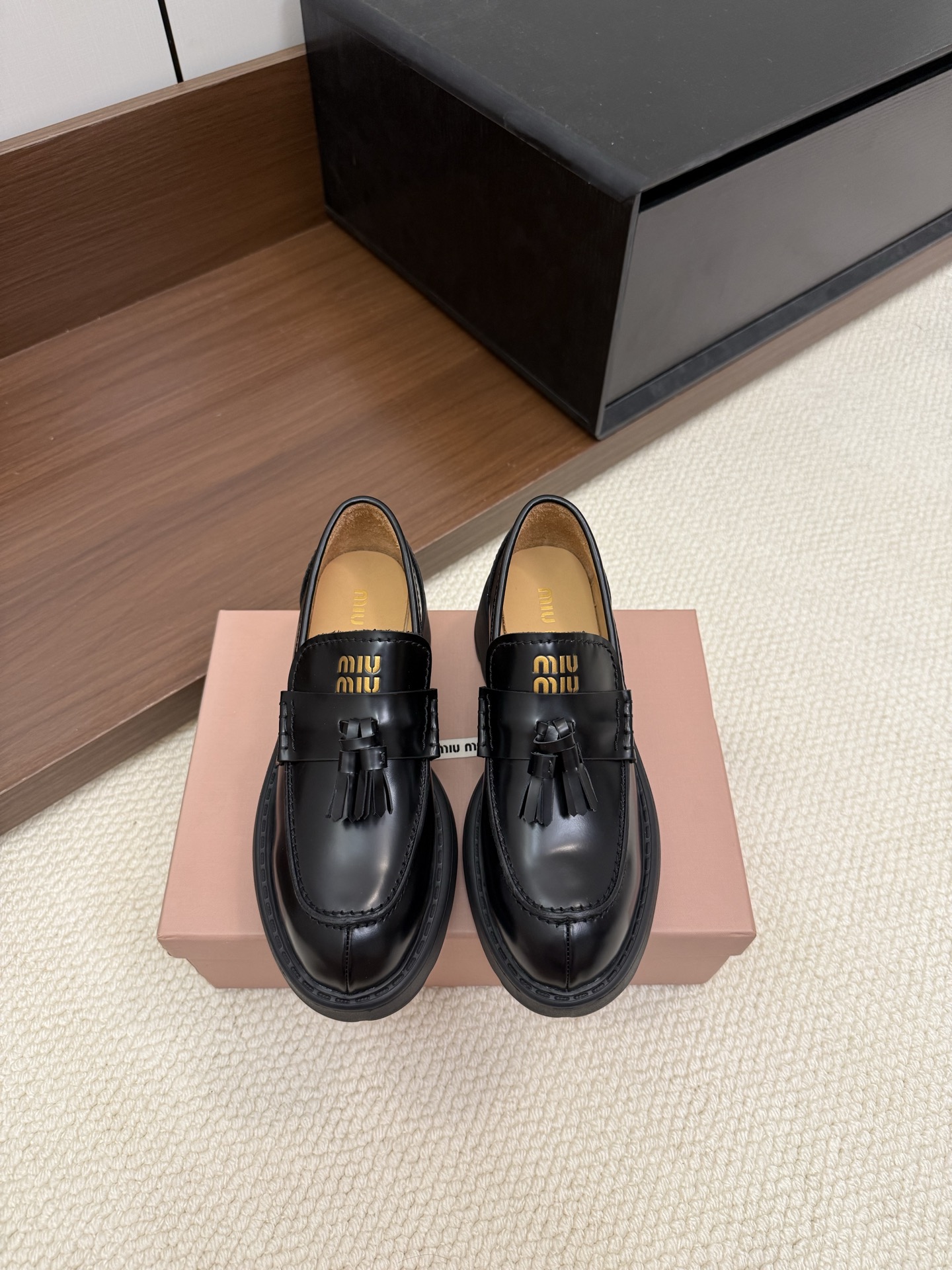 Miu Miu 樂福鞋 流蘇 黑色 牛皮 粗跟厚底