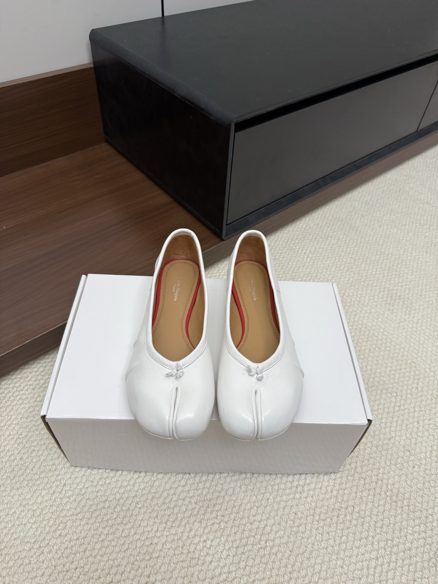 Maison Margiela Tabi Ballet Shoes Leather White