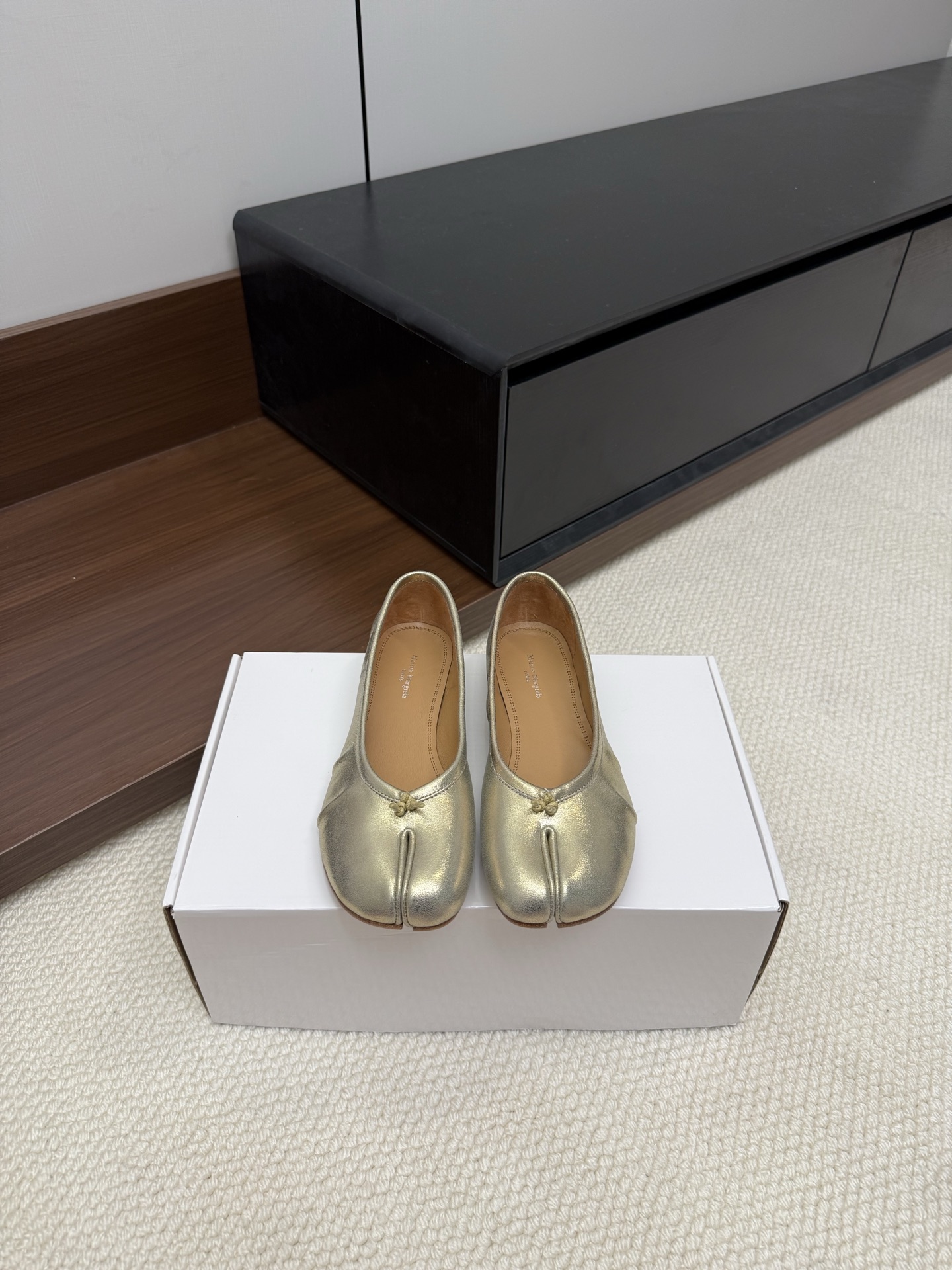 Maison Margiela Tabi Ballet Shoes Metallic Sheepskin Low-Cut