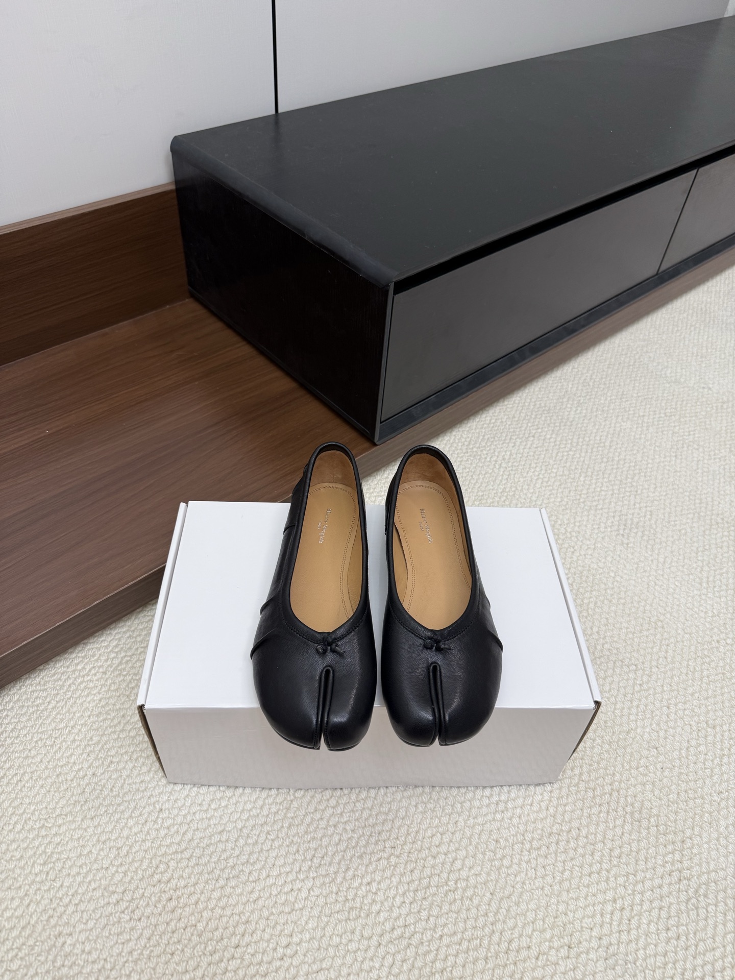 Maison Margiela Tabi Ballet Shoes Lambskin Black Low-Cut