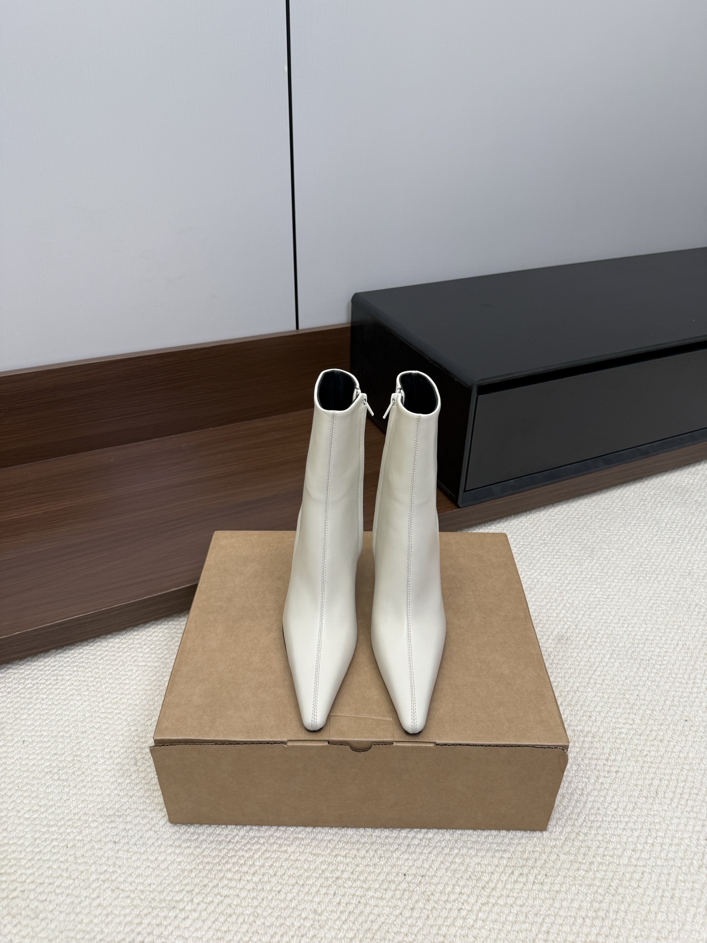 YSL pointed-toe stiletto ankle boots calfskin sheepskin white