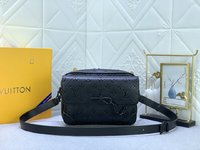 Louis Vuitton Messenger Bags Black Monogram Eclipse Canvas Cowhide Fabric Chains M46795