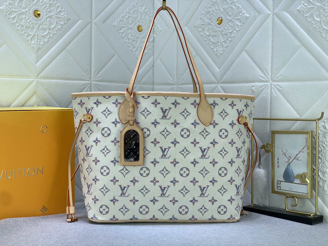 M24905 M40995 Neverfull MM 手袋 这个宽敞的Neverfull MM是航海胶囊的一部分