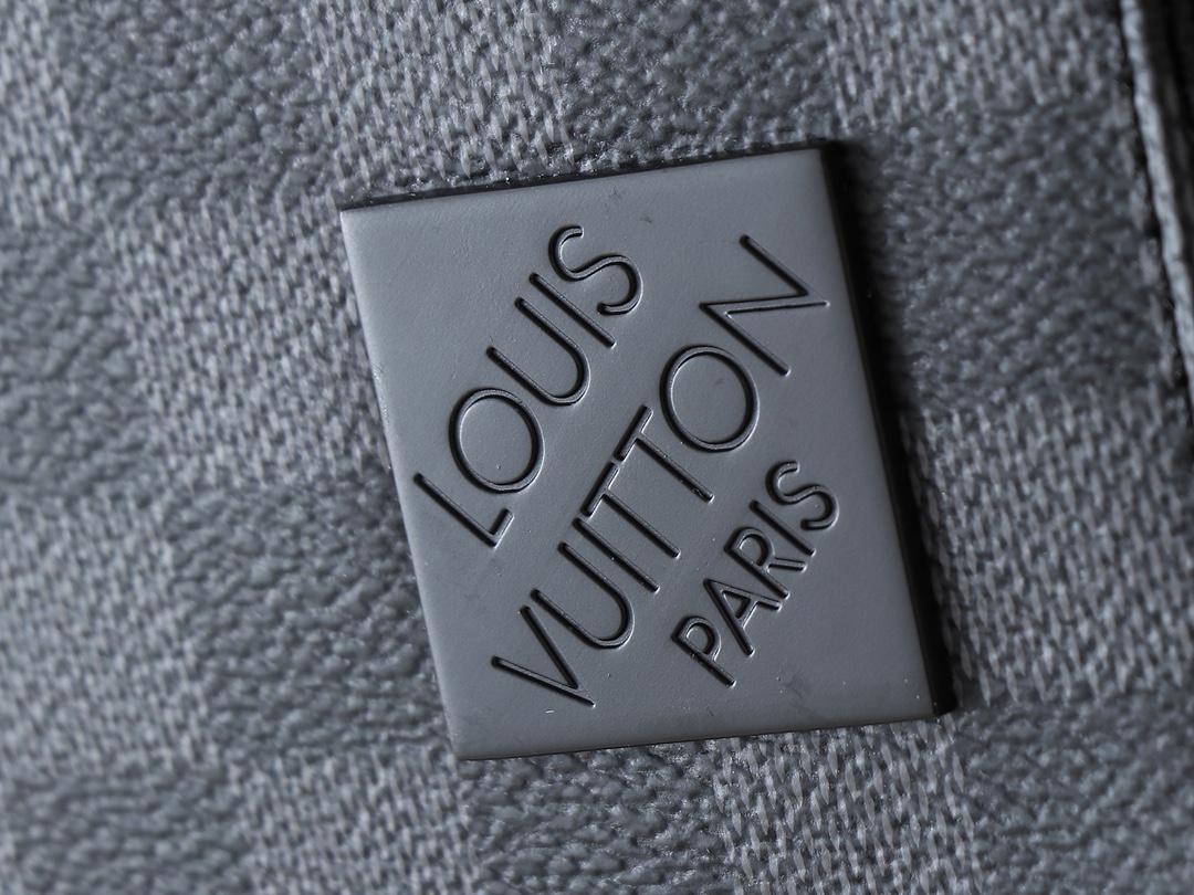 Louis Vuitton Luxury Handbag Collection 5