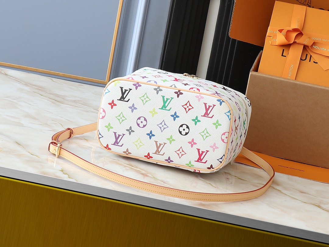 Louis Vuitton Murakami Takashi Nice Mini Nano Monogram Makeup Bag 5 i1741013636 5006 0