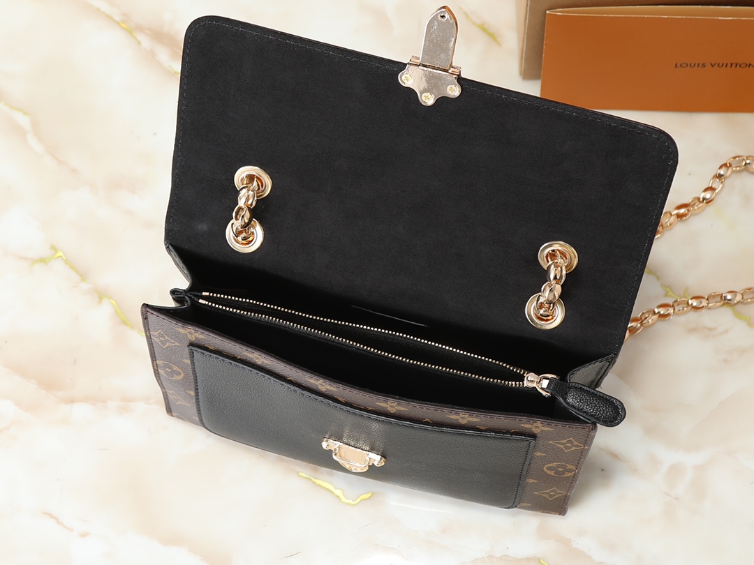 💰130💰升级原版 M41730 M41731 M41732 M44038 🇫🇷法国订制Monogram帆布和精致的小牛皮 顶级台湾手工制造 原单完美底部弧线认准品质 材质完美结合独特五金配件 一切不计成本投入 单肩 手提 斜挎于一体的百搭必备款 精致的皇冠锁扣 将女王范儿展现的淋漓尽致 size26*9*15