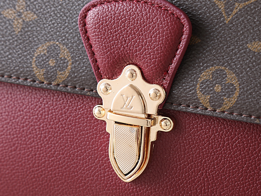 💰130💰升级原版 M41730 M41731 M41732 M44038 🇫🇷法国订制Monogram帆布和精致的小牛皮 顶级台湾手工制造 原单完美底部弧线认准品质 材质完美结合独特五金配件 一切不计成本投入 单肩 手提 斜挎于一体的百搭必备款 精致的皇冠锁扣 将女王范儿展现的淋漓尽致 size26*9*15