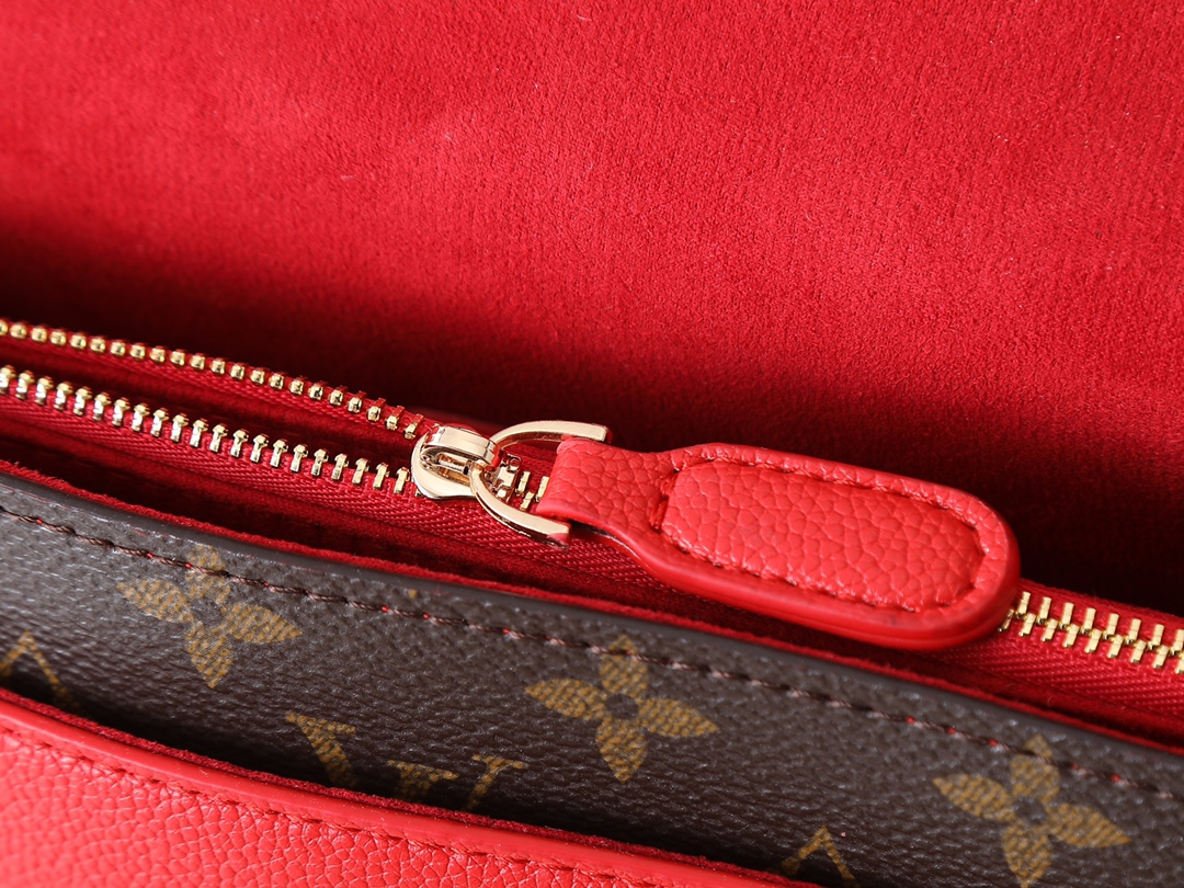 💰130💰升级原版 M41730 M41731 M41732 M44038 🇫🇷法国订制Monogram帆布和精致的小牛皮 顶级台湾手工制造 原单完美底部弧线认准品质 材质完美结合独特五金配件 一切不计成本投入 单肩 手提 斜挎于一体的百搭必备款 精致的皇冠锁扣 将女王范儿展现的淋漓尽致 size26*9*15