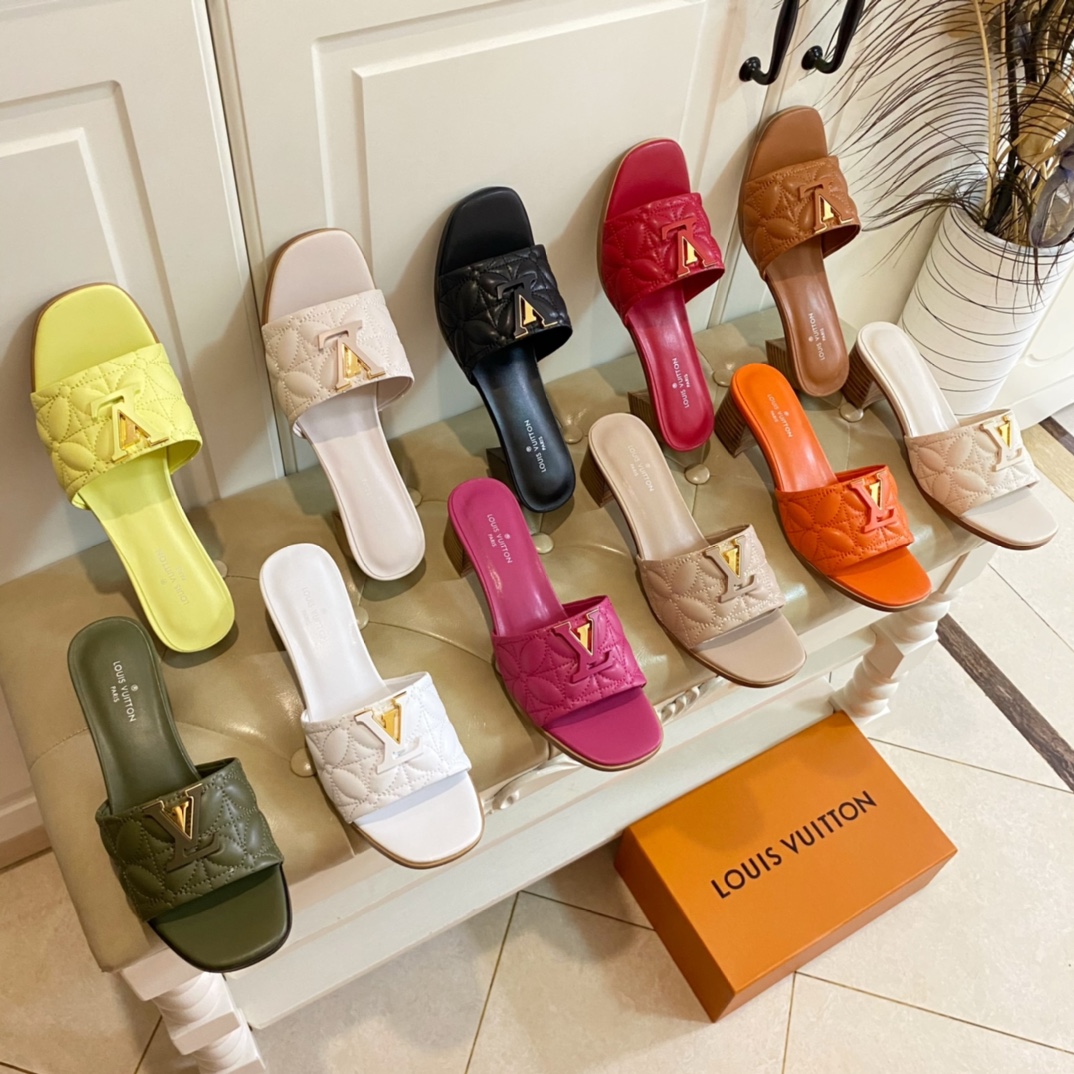 NO:466352,Rubber sole, genuine leather outsole, Louis Vuit*LV new mid-heel slippers, electric embroidered face, sheepskin, heel height is about 5.5cm, size 36-41 (42, 43 sizes customized without return or exchange), slippers, louis vuitton, louis vuitton, slippers, sheepskin, Leather soles19860909橡胶底,真皮大底,路易威*LV 新款中跟拖鞋,电绣面,羊皮里,跟高约5.5cm,36-41码(42,43码定做不退换),拖鞋,louis vuitton,louis vuitton,slippers,sheepskin,Leather soles,Women's Shoes