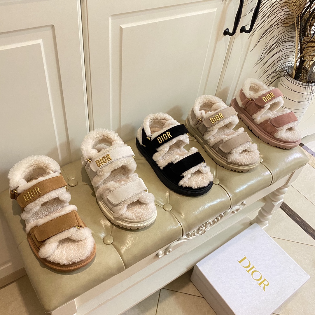 NO:466249,Slippers, sandals, Dior Dior new style, sheepskin leather, wool lining, EVA outsole, size 35-40 (size 41, 42 custom made without return or exchange), slippers sandals, dior, dior, sandals, slippers, sheepskin19860909拖鞋,凉鞋,迪奥Dior新款,羊皮革面,羊毛里,EVA大底,35-40码(41,42码定做不退换),拖鞋凉鞋,dior,dior,sandals,slippers,sheepskin,Women's Shoes